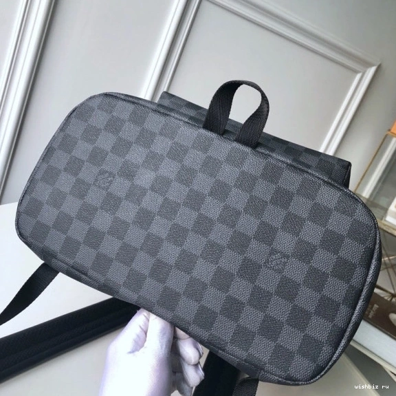 WIS Backpack Vuitton Louis 0814